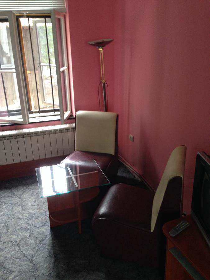 Hotel Bilyana Lovecs Kültér fotó