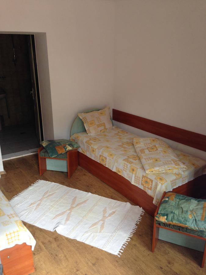 Hotel Bilyana Lovecs Kültér fotó