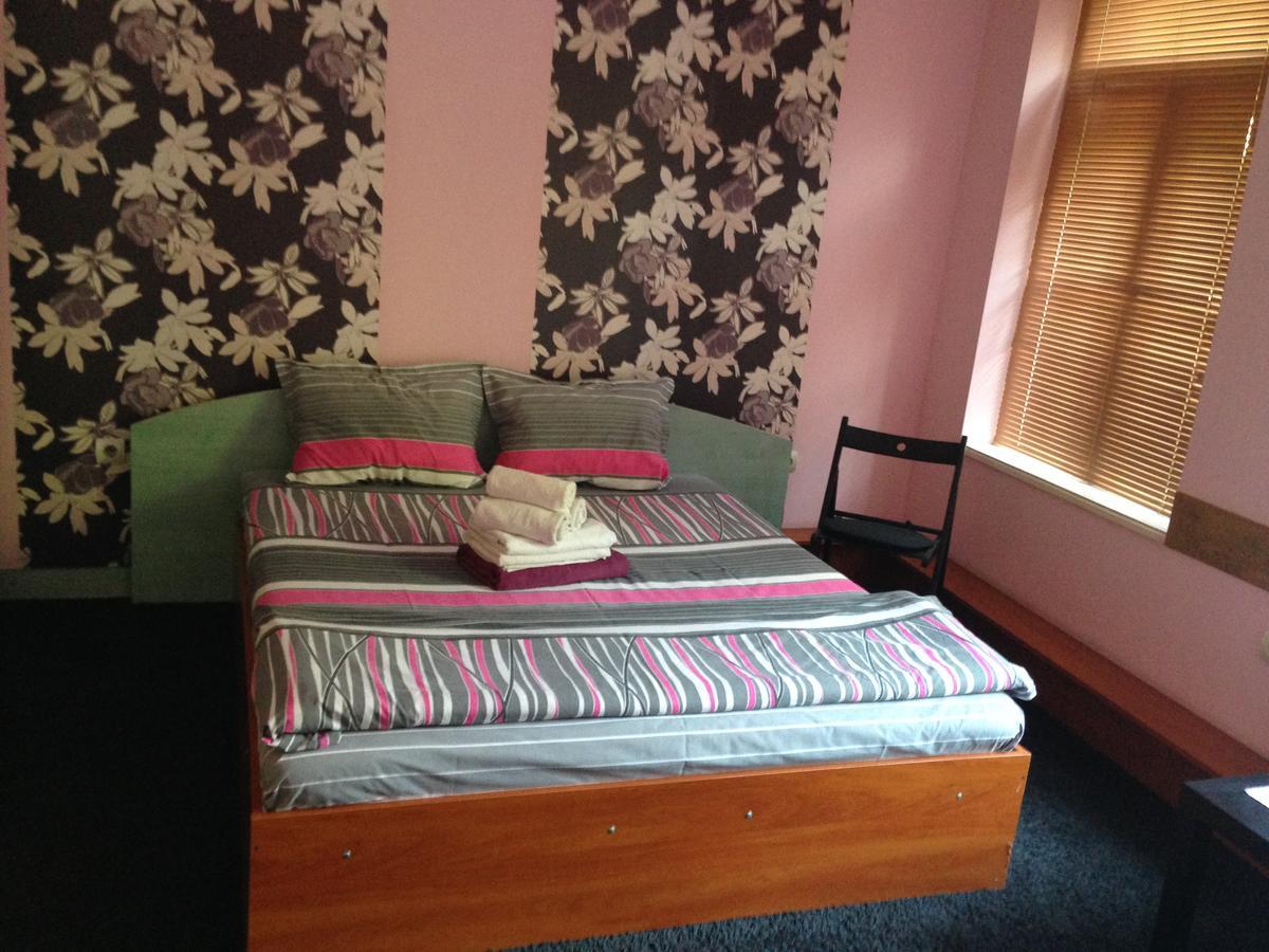 Hotel Bilyana Lovecs Kültér fotó