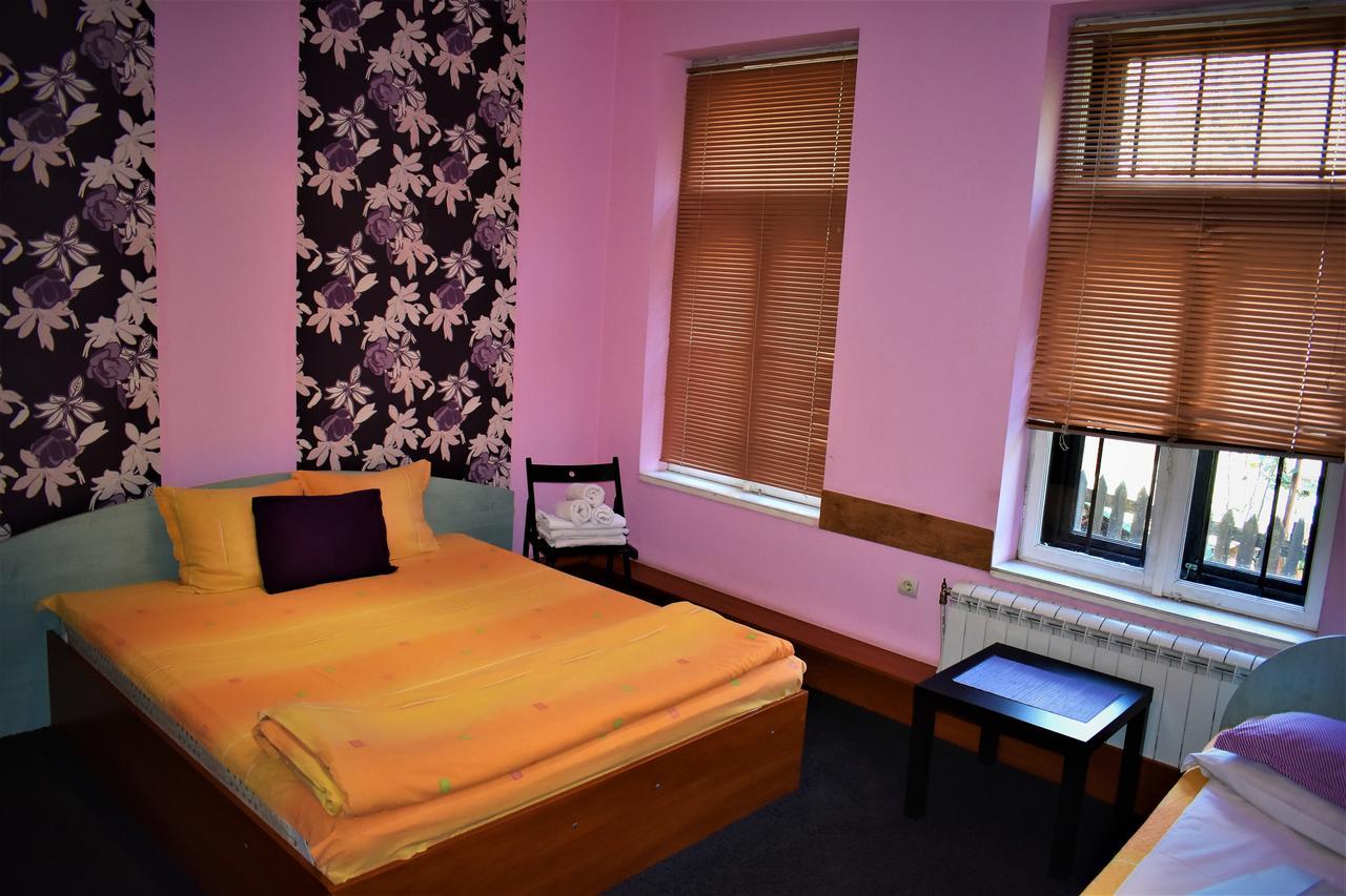 Hotel Bilyana Lovecs Kültér fotó