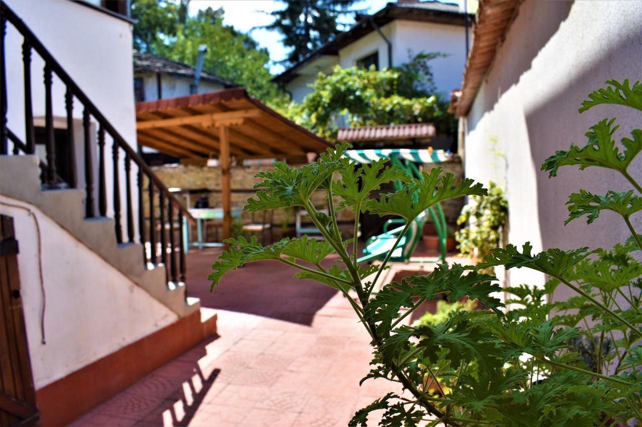 Hotel Bilyana Lovecs Kültér fotó